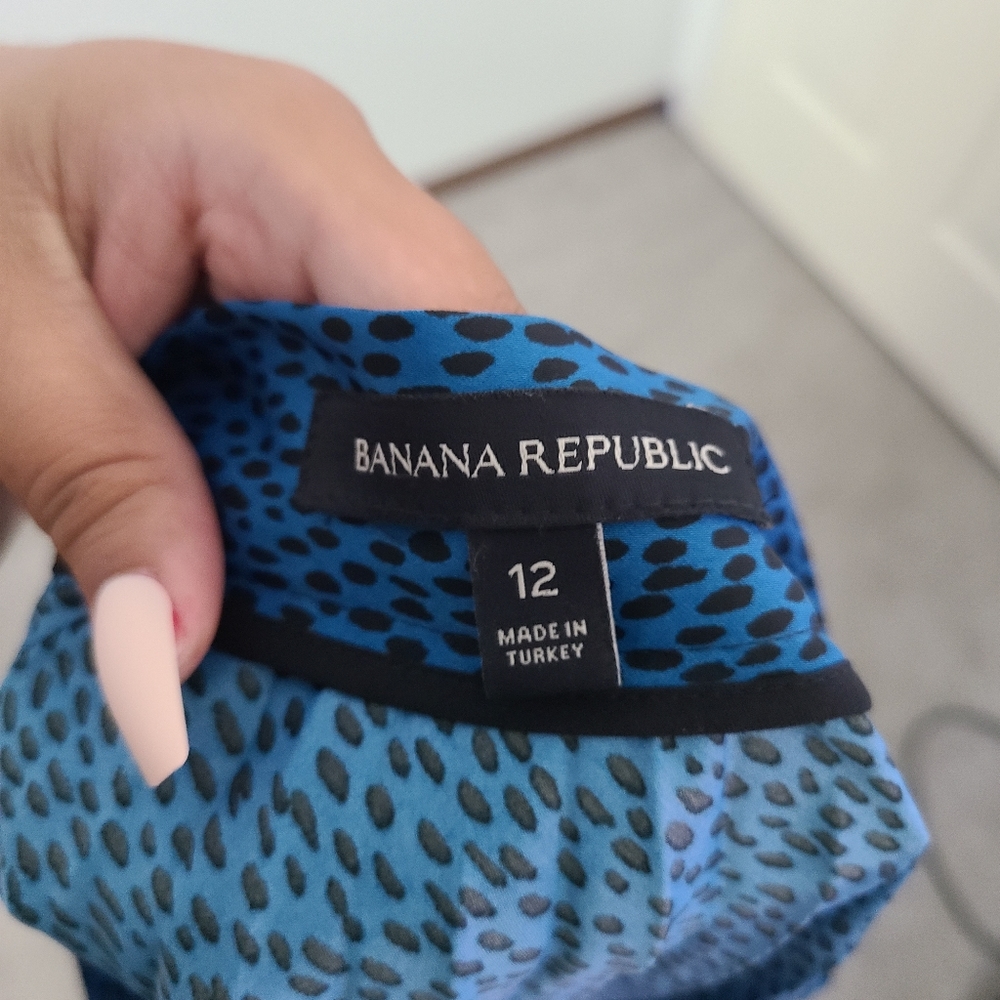 Banana Republic Skirt - Picture 2 of 4